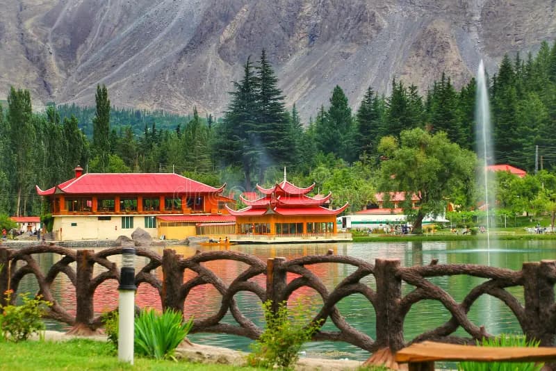 Shangrila Resort (Lower Kachura Lake)